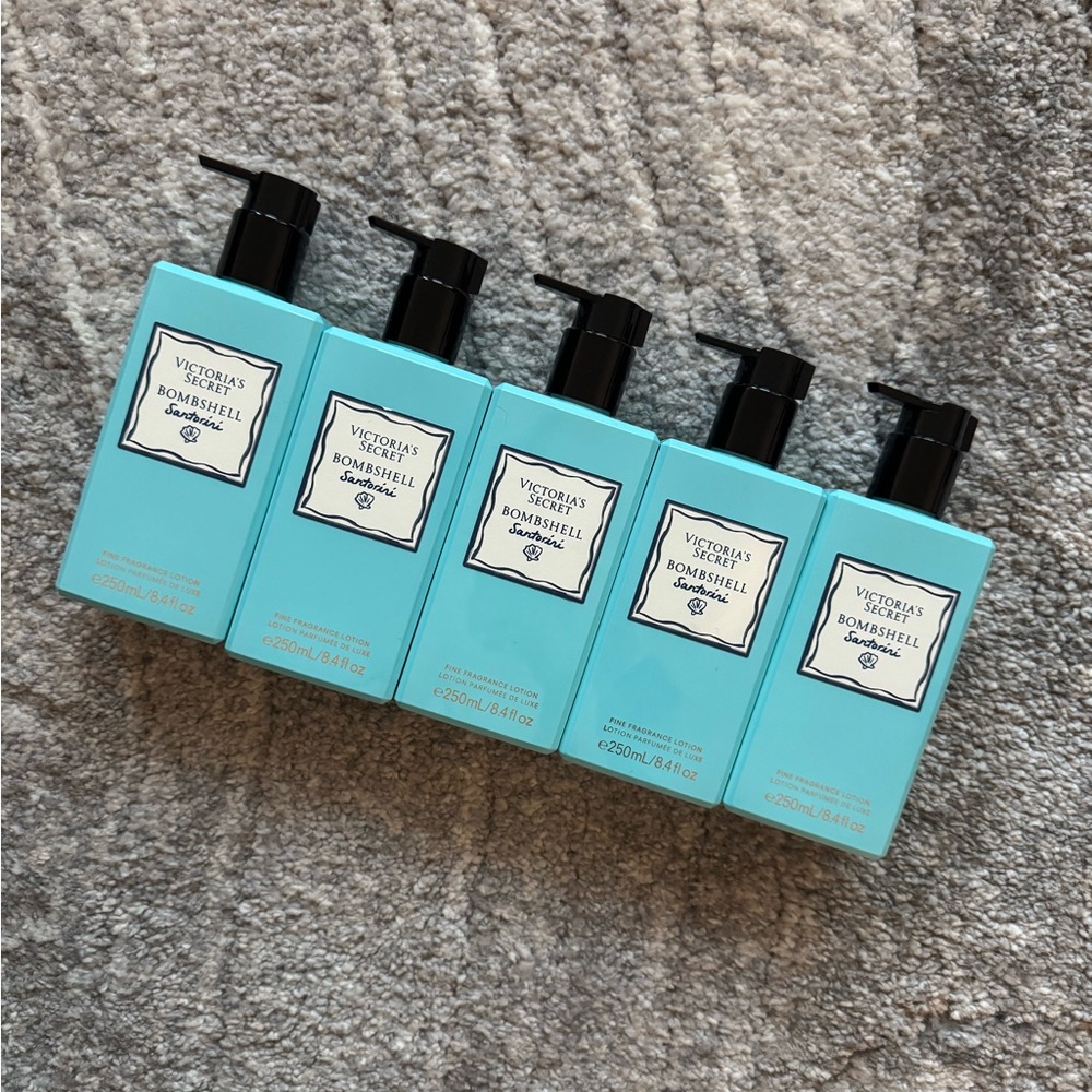 Victoria Secret- bombshell Santorini fine fragrance lotion